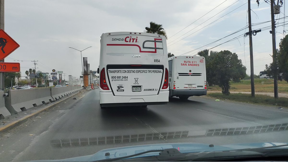 tetoc6's tweet photo. @SendaCiti de favor capaciten a sus choferes. No puede ser que haga una maniobra antes de frenar y provoquen que 5 carros nos frenemos fuerte. https://t.co/cLZX2SZ1dg