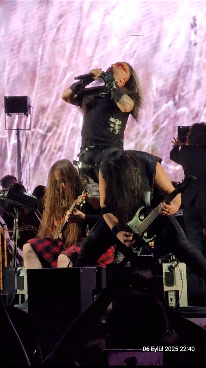 Hemşerimizin konserine Yozgatta gidemedik. Ankarada telafi ettik. <a href="/HAYKOCPQN/">HAYKO CEPKİN 🖕</a>