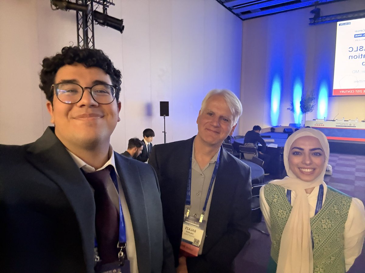 OsamaYo81168721's tweet photo. #WCLC25 Day 1 ✅

Extremely happy to be given the developing countries award.

Also participated in a workshop on how to write grants where I met Dr.@triparnasen and Dr.@BalazsHalmosMD and had a wonderful time exploring the world of grant writing!

@IASLC https://t.co/Qt3zMN6mtA