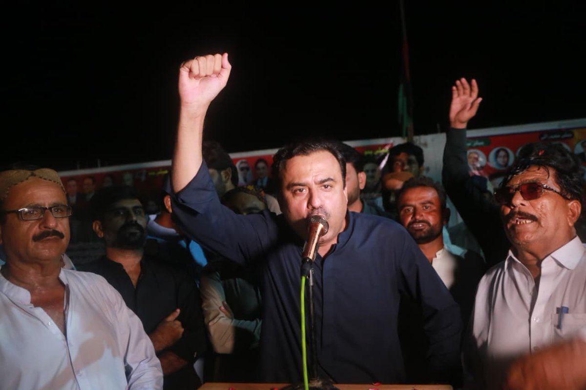 JavedNLaghari's tweet photo. Thanks to Jiyalas who welcomed me at Shahdadpur and rallied with me to my native village all the way after being appointed as General Secretary PPP Shaheed Benazirabad division. 
Thanks to PPP district Sanghar &amp; Jiyalas for grand weclome. Jeye Bhutto https://t.co/VEmyCWQGm8