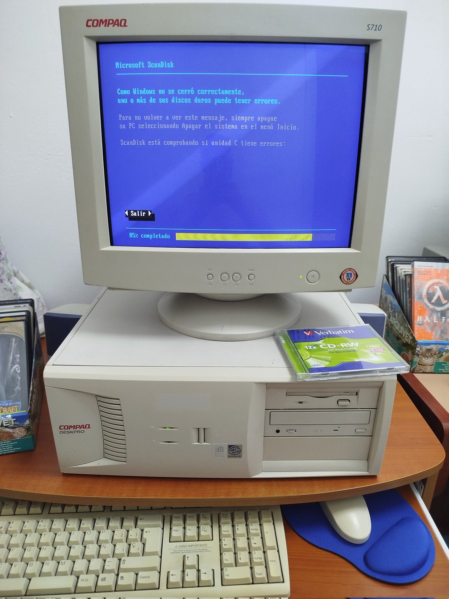 RubenRetro_PC's tweet image. Looks like my PC had a rough night… SanDisk, damage report please. 💾🛠️
#RetroPC #DOSGaming #OldSchoolPC #TechHumor #RetroComputing