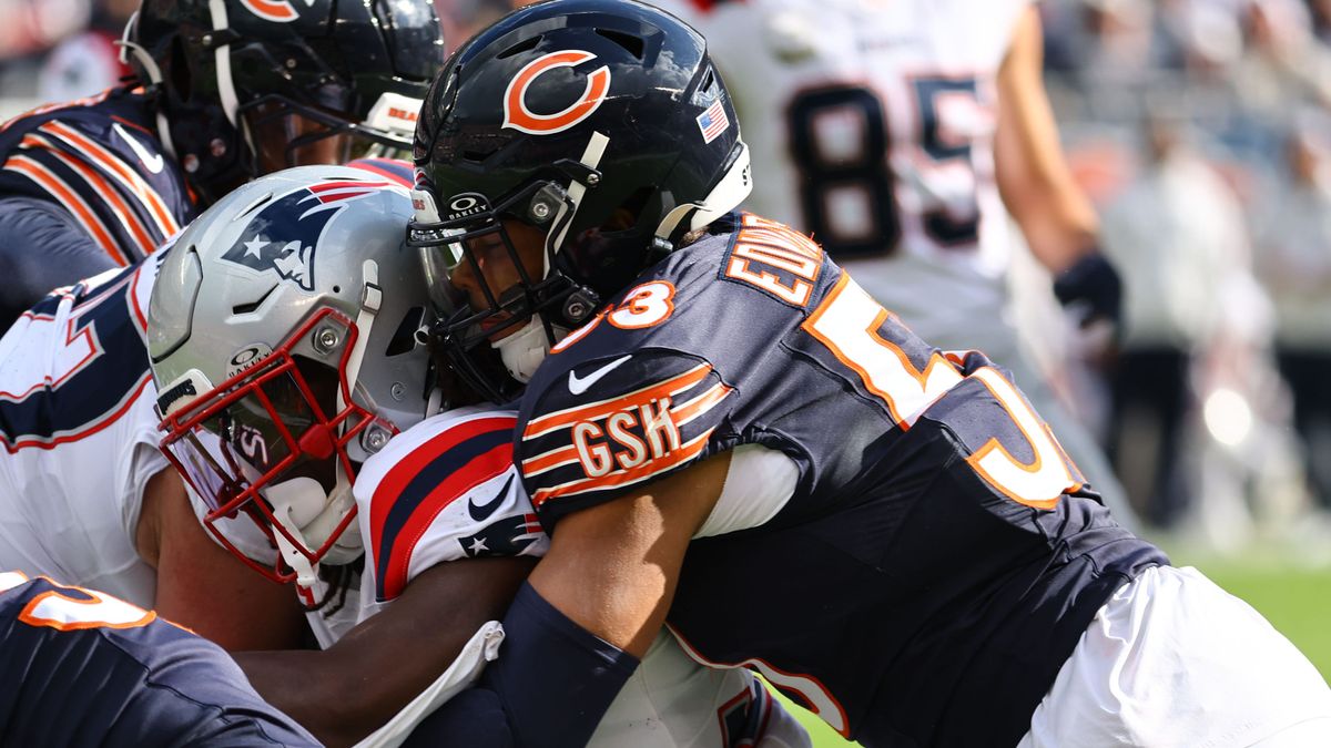 Chicago Bears head coach Ben Johnson provided an injury update for linebacker T.J. Edwards against the Minnesota Vikings. bearswire.usatoday.com/story/sports/n…