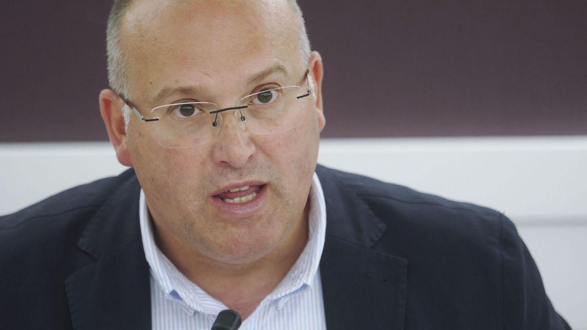 ELTOLAVARA6's tweet image. Qué desesperación debe @Mtelladof para decir que hay que cavar una fosa para enterrar al gobierno de Sánchez?..No votes a FASCISTAS 👇👇👇