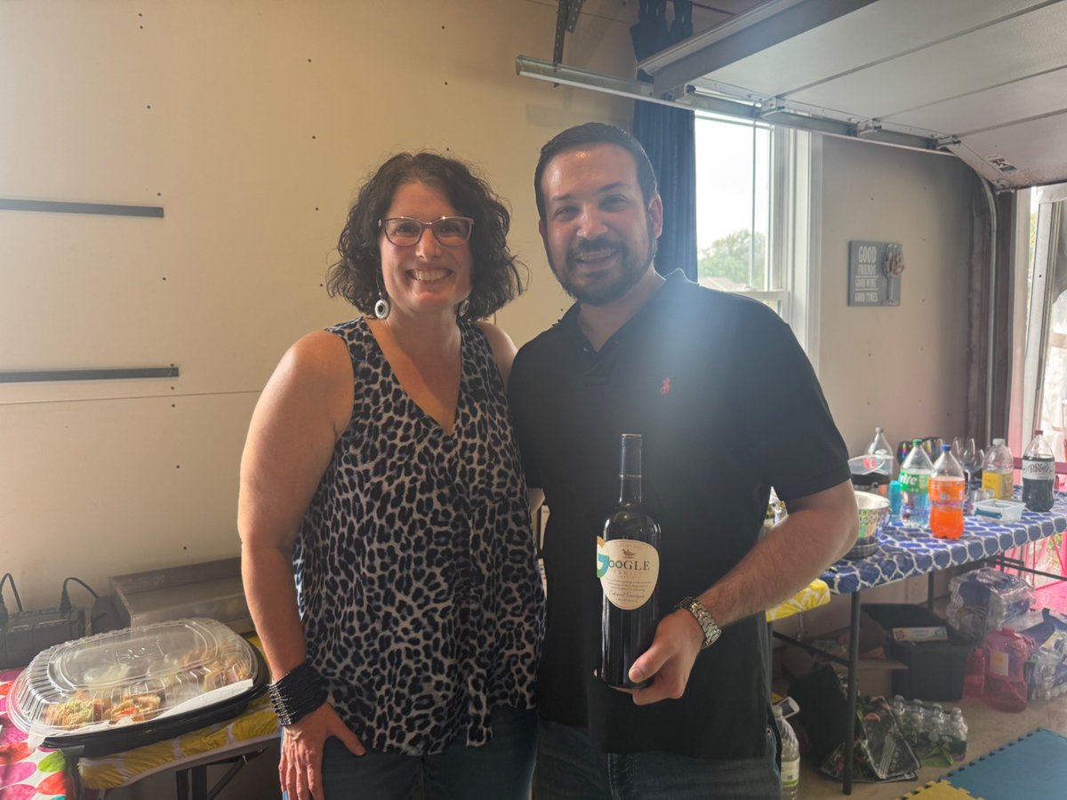 AnthonyHigman's tweet image. It&apos;s The F**king PPC Mom Wine Mixer!!!! 

#PPCchat