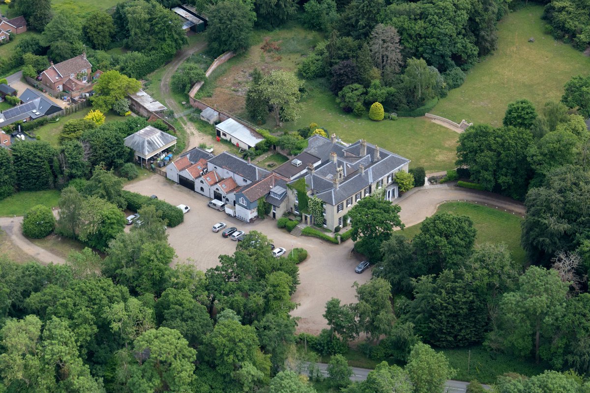 johnfielding001's tweet photo. Caistor Hall aerial photograph - near Norwich. Elegant late-18th-century country house built in 1795 for the Dashwood family. Later a school and hotel, it’s now a luxury wedding venue set in 30 acres of parkland. #Norfolk #aerial #image #CaistorHall https://t.co/vhsFWH1N1h