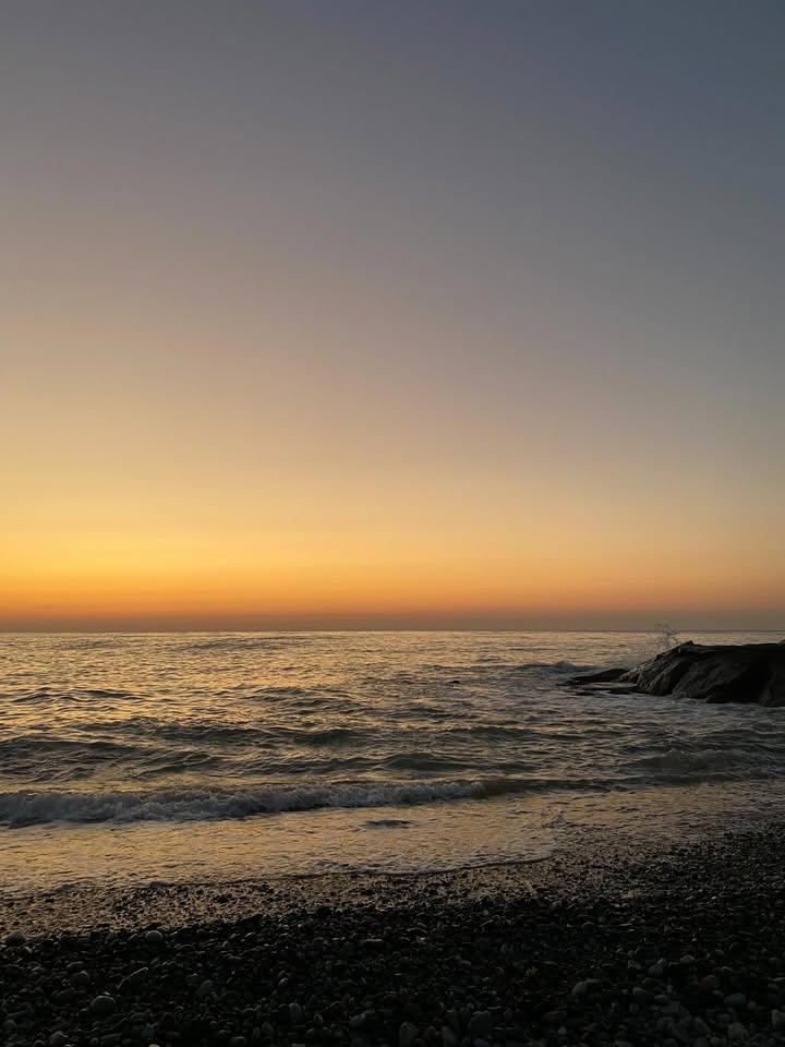 مخالطة الناس عدوى، خالط من يُشبهك حتى لاتندم.