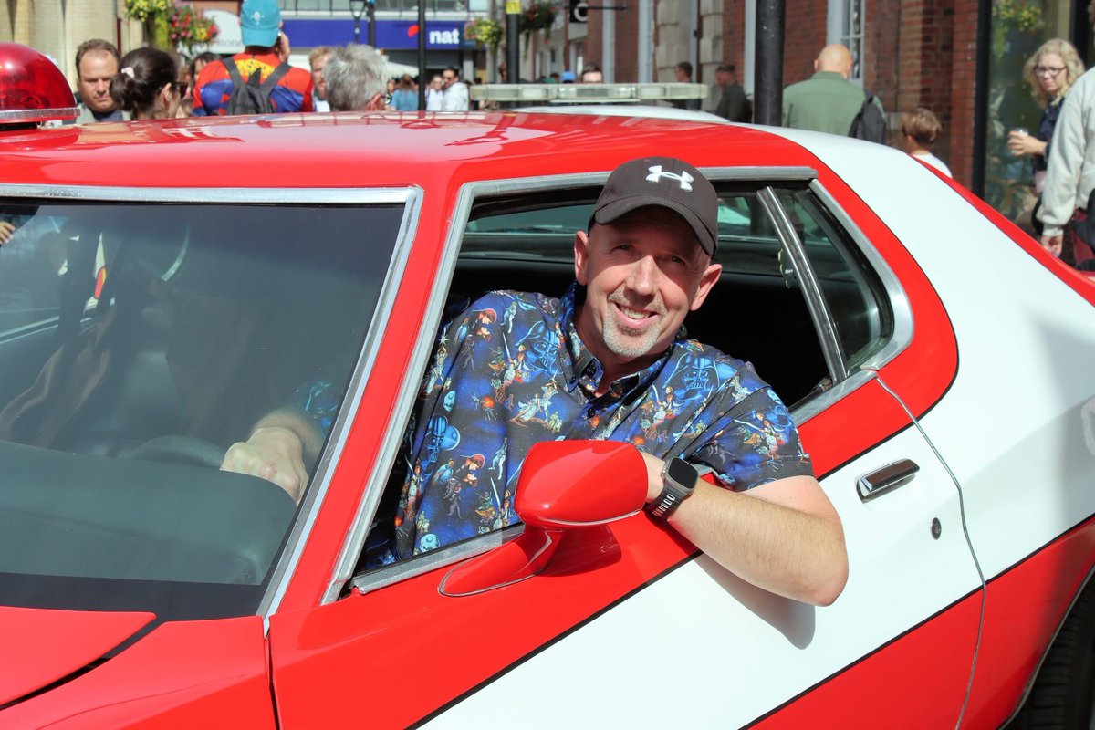 1936matt's tweet image. A childhood dream come true today at Invasion Colchester in Essex. The striped tomato. One of the best cop shows and best looking cars of all time imho. Thanks David Lee car/photos. @MrPMGlaser #starskyandhutch #zebra3 #fordgrantorino #photo }#photography