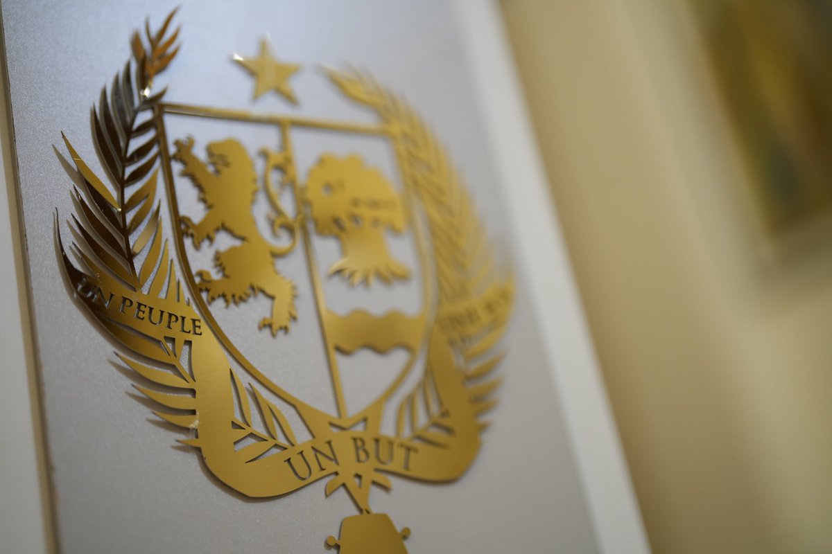 ‼️ Remaniement ministériel 

Dans quelques instants, la composition du nouveau Gouvernement sera annoncée depuis la Présidence de la République.