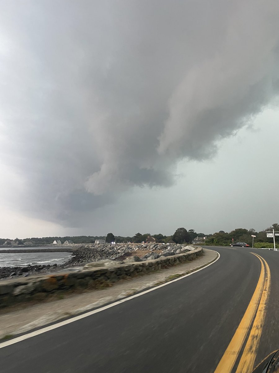 ChrisFLTornado's tweet image. Storm approaching North Hampton Beach, New Hampshire #nhwx  ⁦@NWSGray⁩