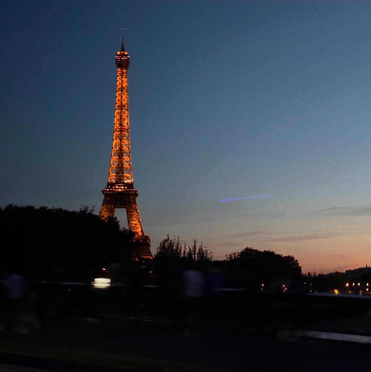 أيام وليالي تبقى بذاكرتي للأبد، تجربة استثنائية عشتها وسط أجواء الأوركسترا في باريس. 
لحظات مليئة بالموسيقى والجمال، كان لي الشرف أقدمها من قصر فرساي.

كل الشكر <a href="/MOC_Music/">هيئة الموسيقى</a> على هذه الفرصة الفريدة، ولكل القائمين على الحفل، وشركة <a href="/Benchmark_ksa/">Benchmark | بنش مارك</a> على هذا التنظيم الراقي. كانت رحلة