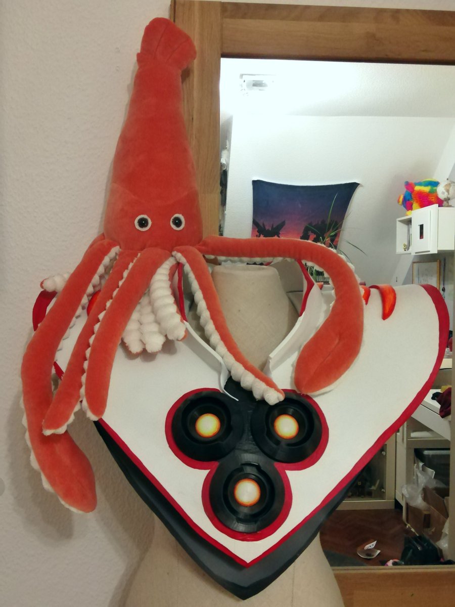 I found the perfect accessory for my Emperor Nefarious cosplay