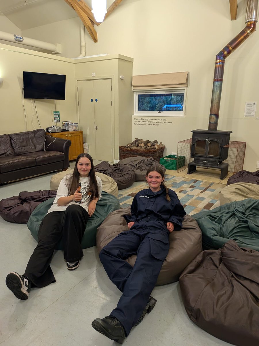 QVSchool's tweet photo. Me Newham and #TeamCCF have arrived safe and sound to the New Forest and are settling in for their adventures there
โค๏ธ๐๐๐
#TogetherWeAreQVS https://t.co/iksYP6reBZ