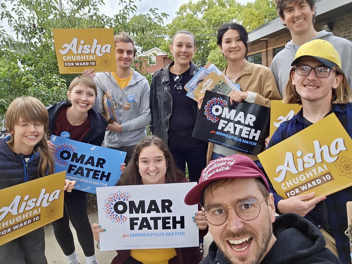 Team Fateh was out and about all over the city today! We had 3 door knocks and were at Open Streets West Broadway! 

Join us for an upcoming knock or event: mobilize.us/omarfatehforma…