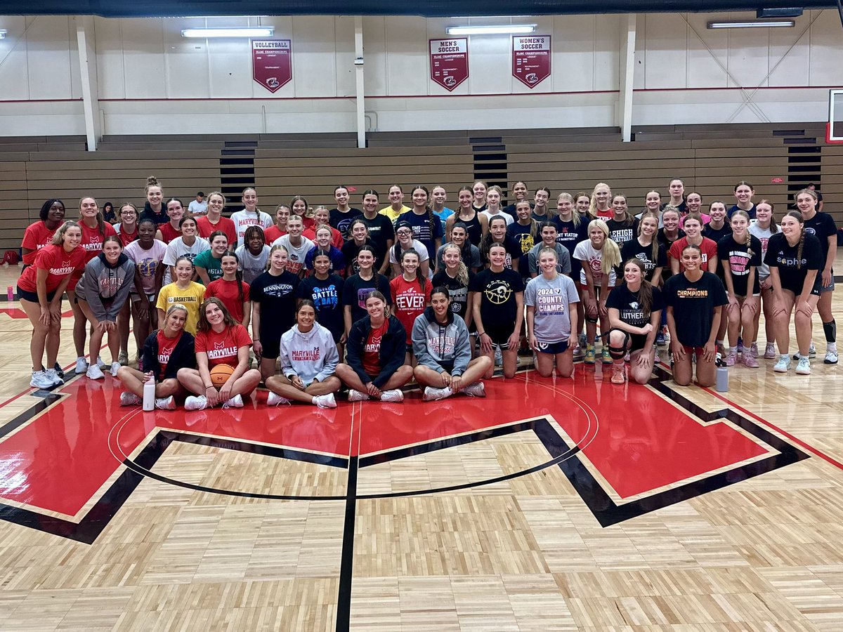 A huge thank you to all the players and parents who joined us for Elite Camp today!!

The talent was through the roof! Lots of Future Saints! 🐶📈

#BigRedM | #AlwaysUs