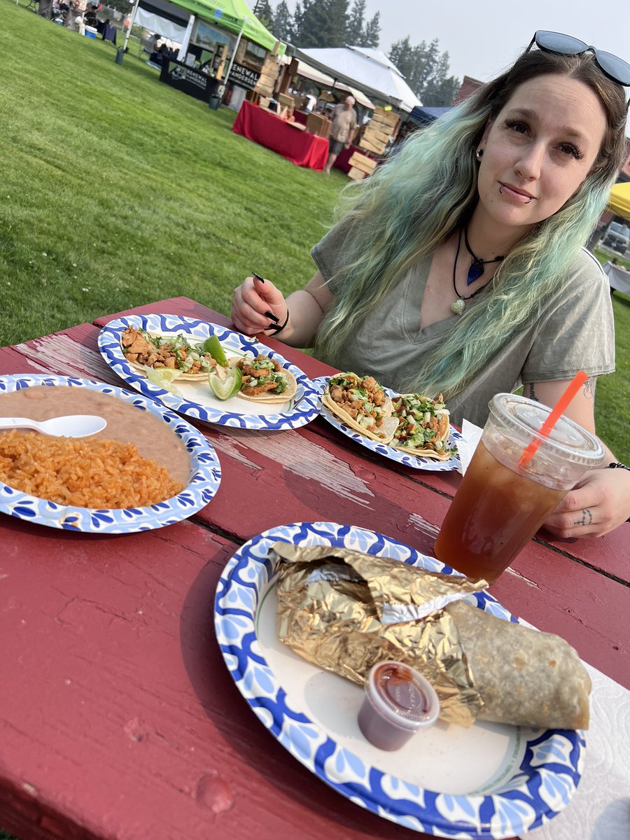 grateful for days like today. 
peep the glass leaf from <a href="/henrysglassart/">henry</a> 
heart from someone on ig 🙂‍↔️