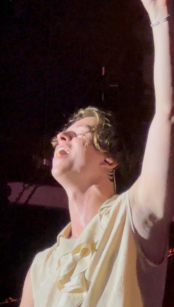 4th time seeing <a href="/giantrooksmusic/">Giant Rooks</a> and they’re incredible as always