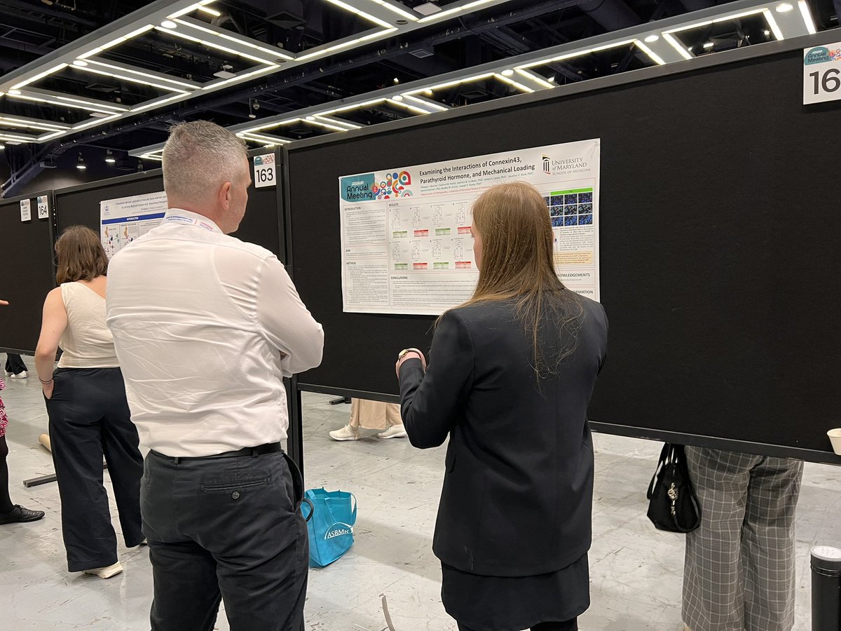 <a href="/philippajmurray/">Philippa Murray</a> discussing the interactions of Connexin43, parathyroid hormone, and mechanical loading. Poster 162 - stop by!