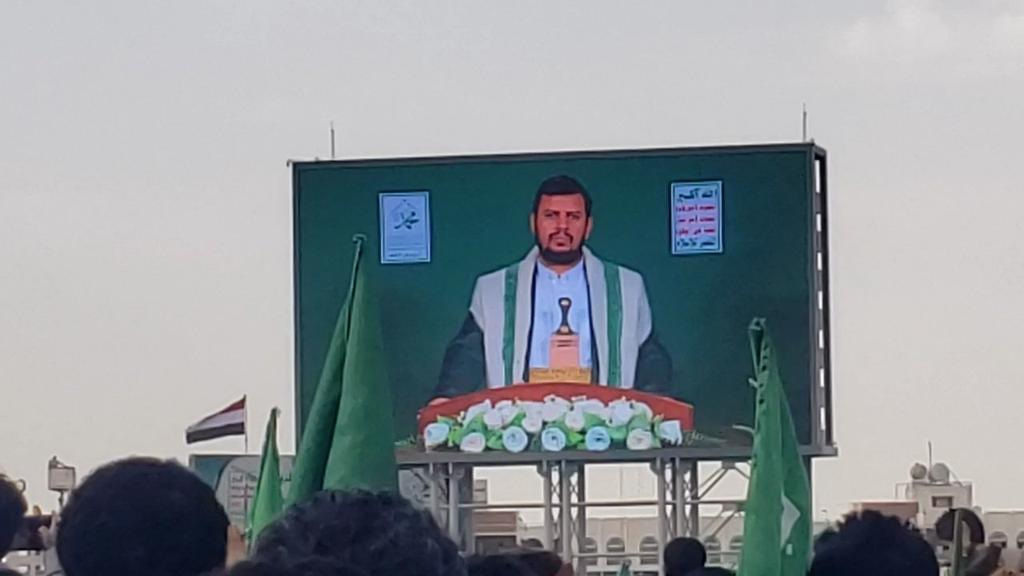 ياسيدي الله يحشرنا معك في ثلتك 
اتباعً لك
من امتك 
متشرفيك بين الخلائق بك
نتباهي بك وتولينا لك امام الله ورسوله بين الخلائق
اروحنا لك الفداء يا سيد العصر

#سيد_السادت 
#السيد_القائد