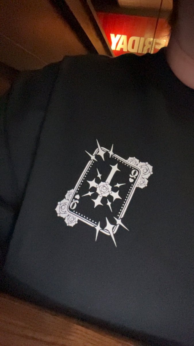 There’s only one Vtuber whose merch I’ve purchased in my 4 years in this space. 

And that’s <a href="/LilOValentine/">Valentine 🪕🦇 | Vampire Cowgirl Vtuber</a> ‘s merch 🧡

Proud to be one of her Outlaws, and this super cute shirt is from her new merch line! Be sure to check it out 🧡