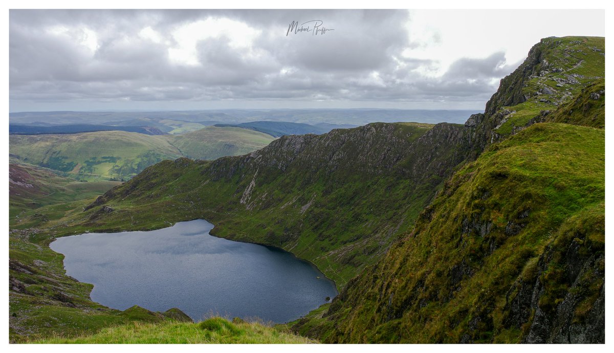 Llyn Cau See unterhalb des Cadair Idris.Ebenfalls ein Karsee.
#Wales #Cymru