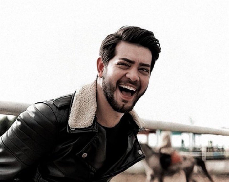 #BarışBaktaş Herkesin emeklerinize sağlık 
Bu, seni olan sevgimizin, desteğimizin ve takdirimizin çok küçük bir kısmı. Sen her zaman en iyisini hak ediyorsun kıymetlimiz <a href="/barisbaktas/">Barış Baktaş</a>✨