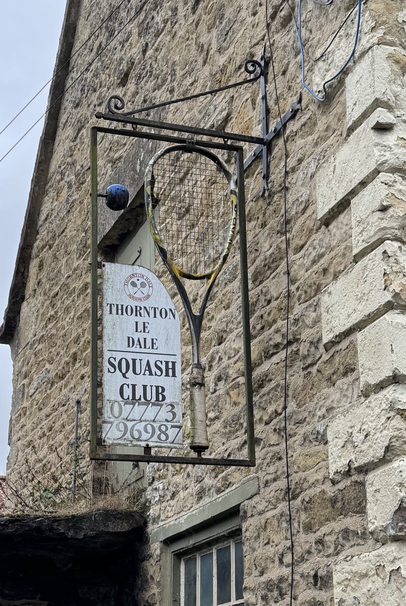 Springborn21's tweet image. Not seen a better sign to be honest.
#SignsOnSunday