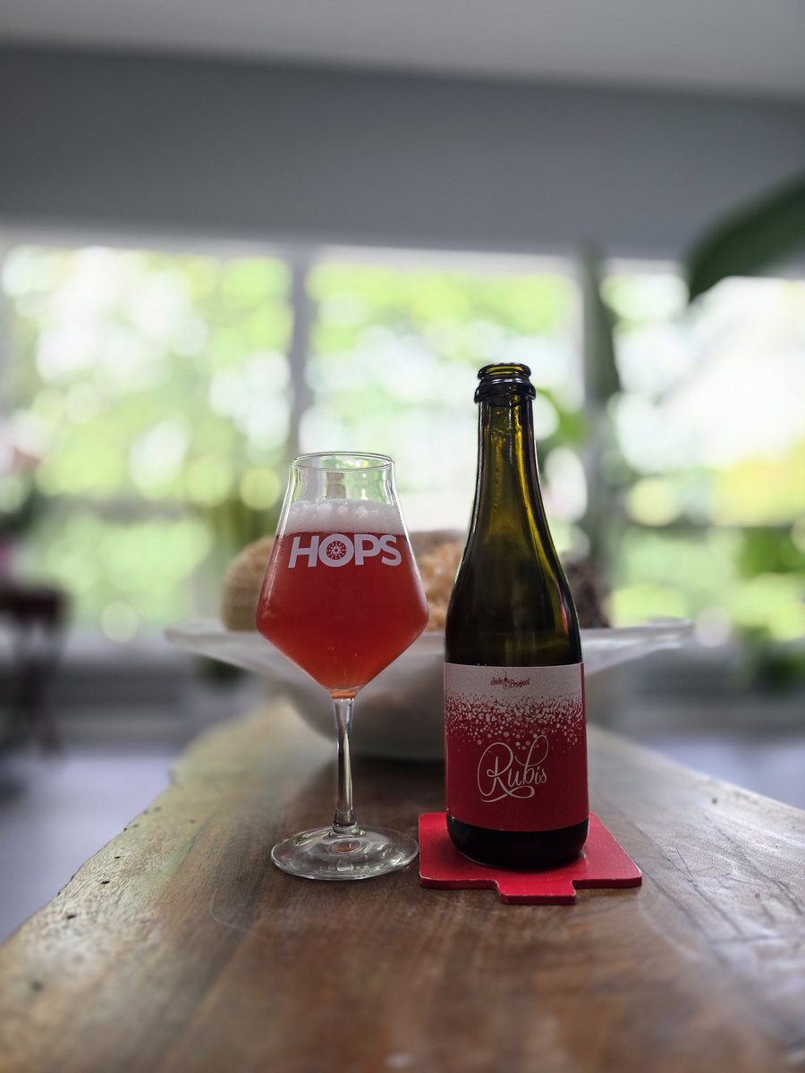 HopsOnCardano's tweet photo. Happy weekend HOPS
Whats in your glass?
Just poured this wild ale from @SideProjectBrew
Gin barrel aged wild ale on strawberries and vanilla
#SomethingsBrewing #LetsBrewTogether #CNFTCommunity #CNFTProject #NFT #CNFTs #craftbeer #brewing #brewery #sideproject https://t.co/2MOMDIjV6T
