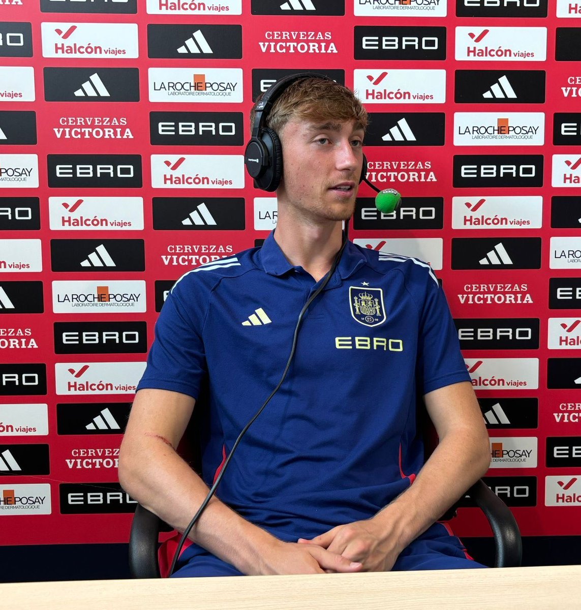 🗣️ Dean Huijsen : "Plusieurs joueurs en Équipe d'Espagne me disent que j'ai BIEN FAIT de CHOISIR le Real Madrid. Les joueurs du Barça me taquinent, mais nous en reparlerons lors du Clásico." ✅🔥