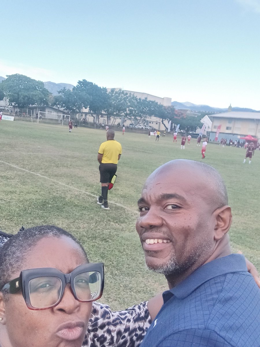 findpatria's tweet image. The rivalry is real. #CampionVsWolmers #RedIsStrong