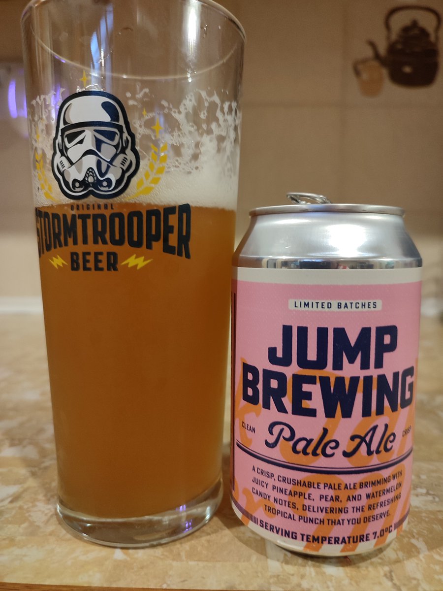 admars32's tweet photo. rd and best so far from @beer52hq box, @jumpbrewing pale ale, 4.5% , as it says clean and crisp, not as fruity as the text says, but that's fine by me, subtle rather than in your face. https://t.co/ymIZBFrm9K