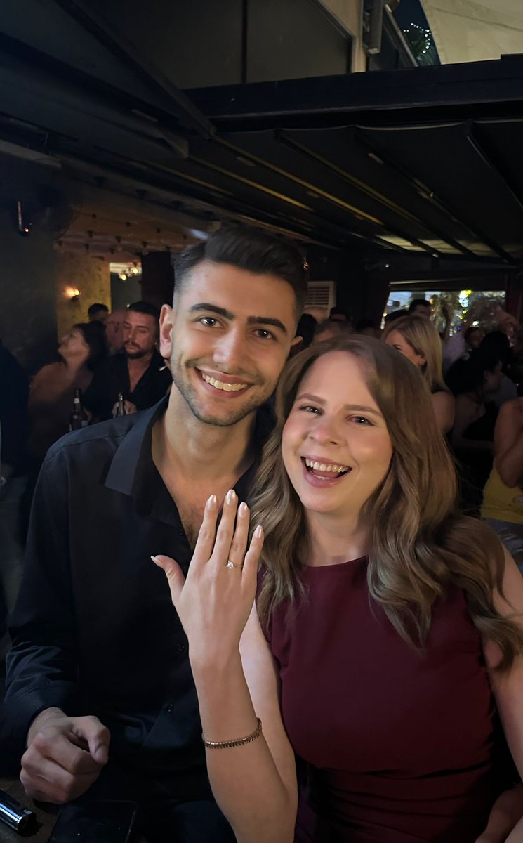 esersuu's tweet photo. şeyy ben evet dediim💍 https://t.co/u7BTpHfGry