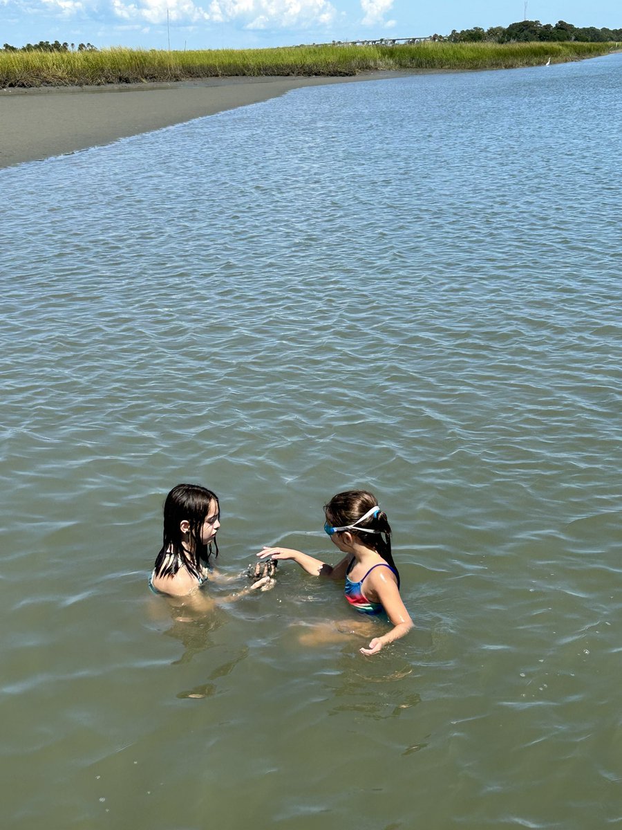 D_Frezza's tweet image. Perhaps last good summer day left in Charleston. 

Even watched some college football on the boat  as a perfect blend of summer to fall