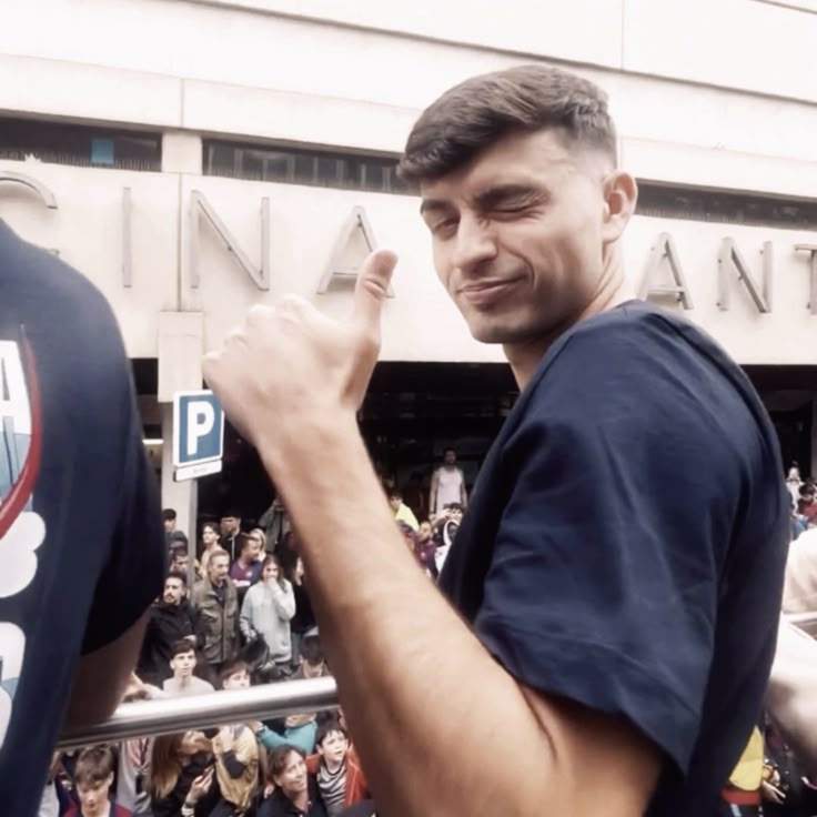 zaнraa🇮🇶 (@zahra10_fcb) on Twitter photo 