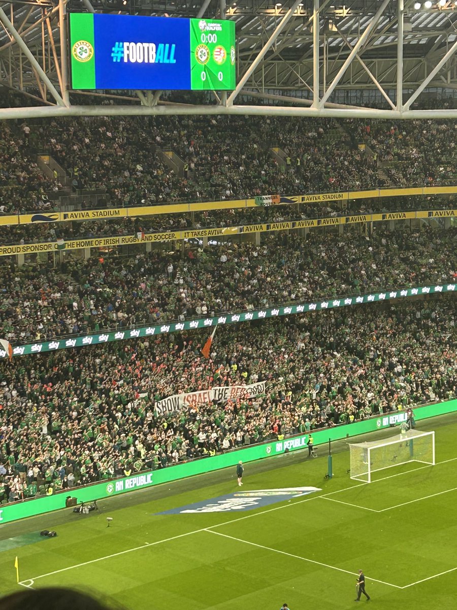 First match in a long long time that it felt like we went for it- crowd really got behind the team in the second half- stadium was rocking #IRLHUN #IREHUN
