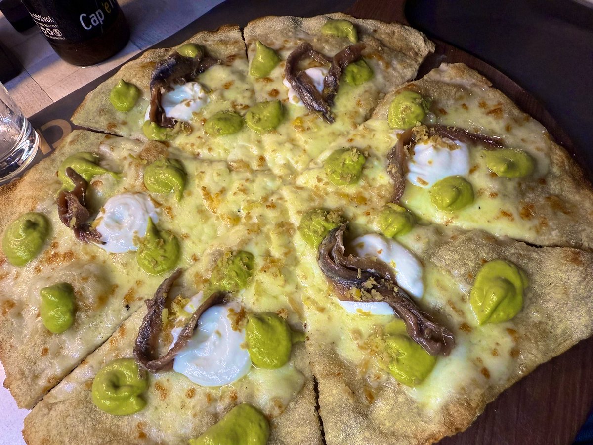 Ciro_DB92's tweet photo. Saturday Night 🌃

#sabato #sabatosera #saturday #weekend #pozzuoli #napoli #naples #italy #italia #pizza #lovepizza #photo #pic #follow #me https://t.co/GzqW6j2OgV