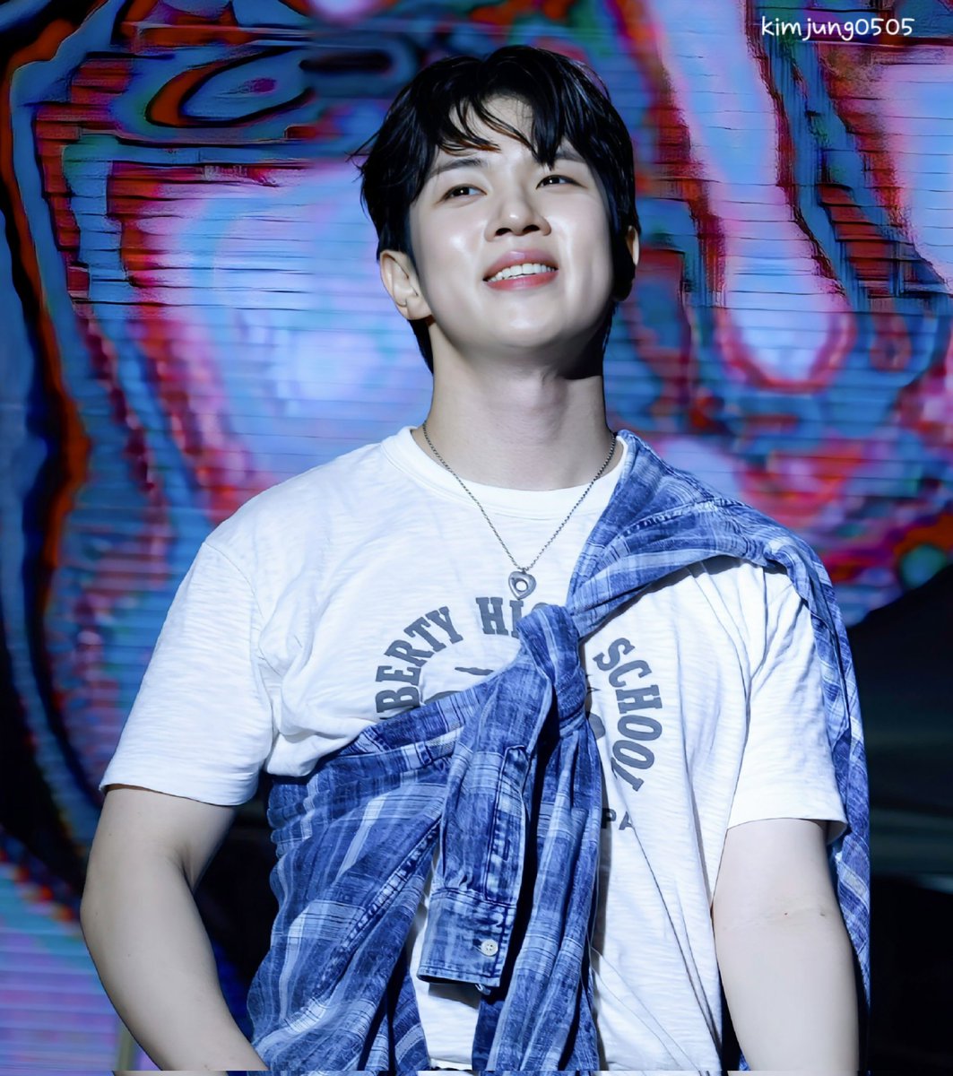 웃는게 넘 내 취저야~햇살같아~😍

#회승 #엔플라잉 #NFLYING