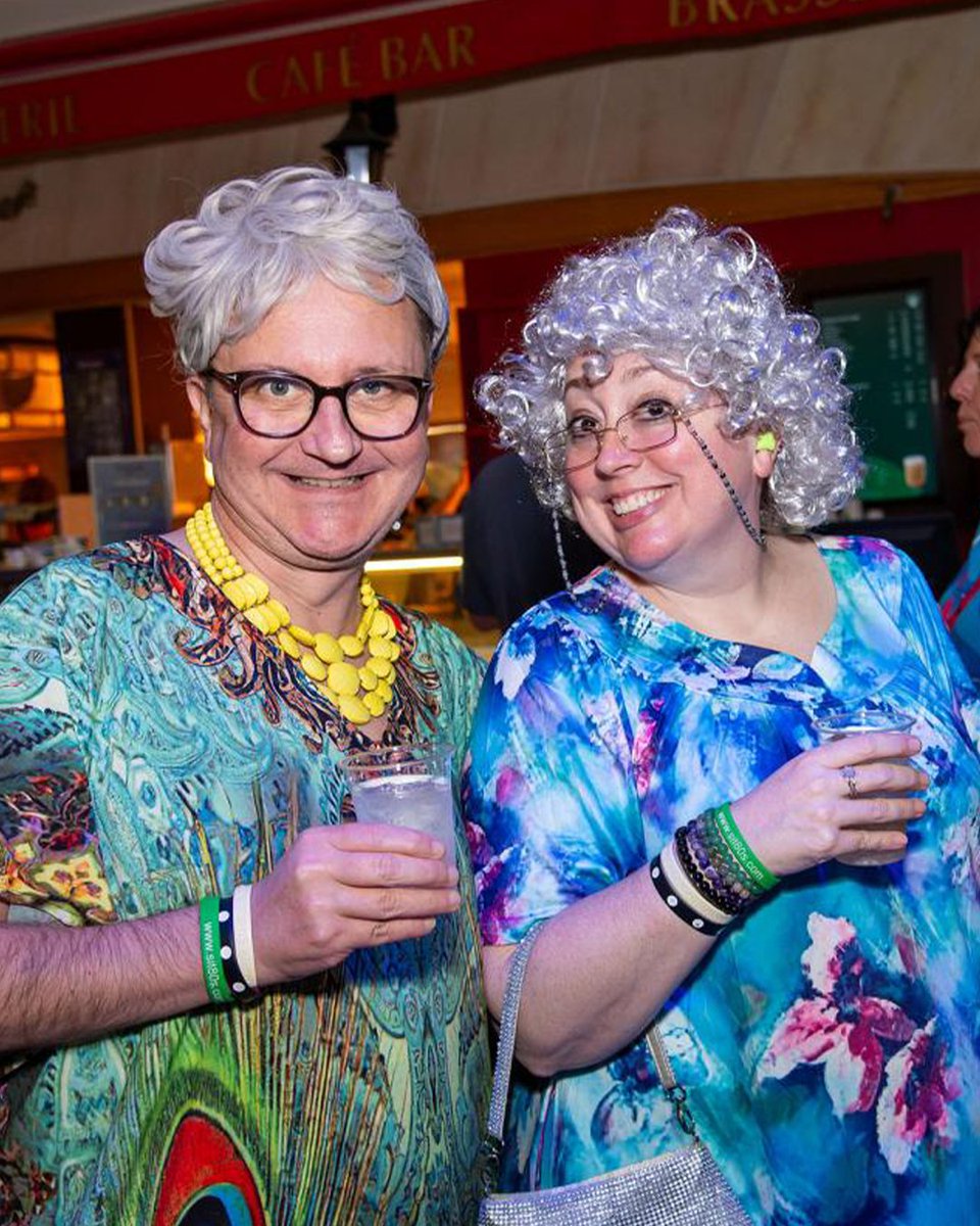 Costume coordination is key 👏 Tag who you’ll be dressing up with onboard and start planning your #80s looks NOW! Make sure to check out our theme nights at the80scruise.com/experience/the… #OnlyOnThe80sCruise