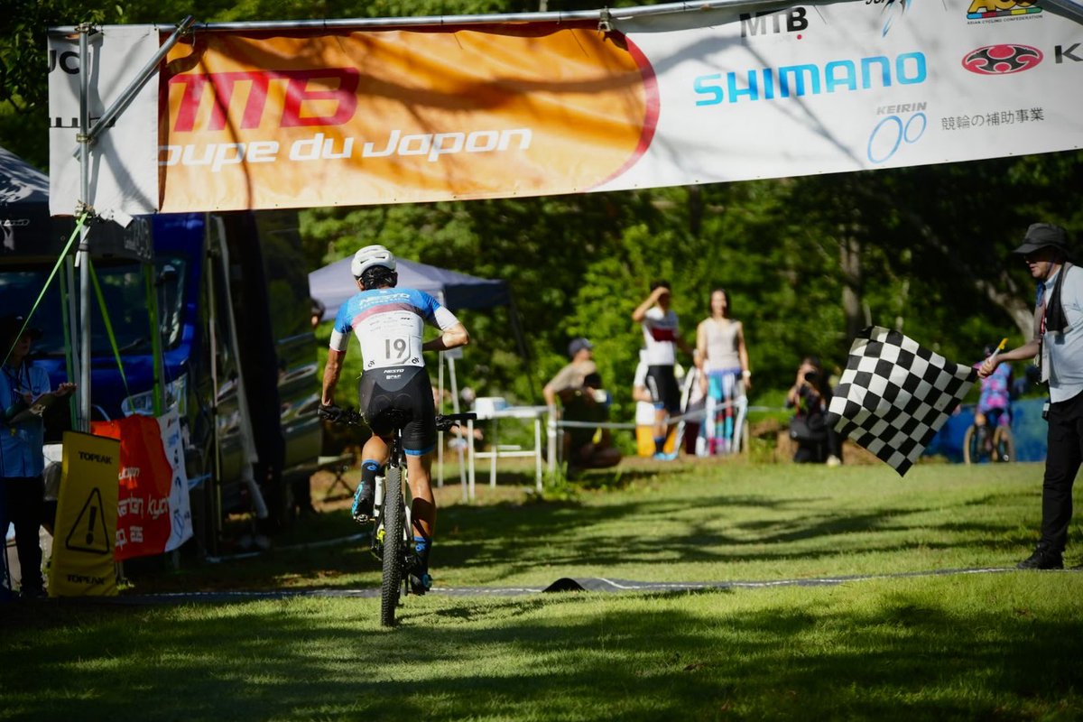 【チームマネージャーは5位】
同レースに出場したチームマネージャーの詫間選手(<a href="/taku_mtber/">Takaaki Takuma</a> )は、スタートで出遅れたものの着実に順位を上げて5位フィニッシュとなりました。

今日は本戦XCOが開催されます。
引き続きチームへの応援よろしくお願いします！