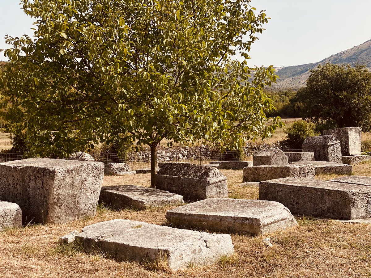 OmkoRed's tweet photo. Stolac-Stećci-Nekropola Boljuni-Makovština https://t.co/rCvL6owted