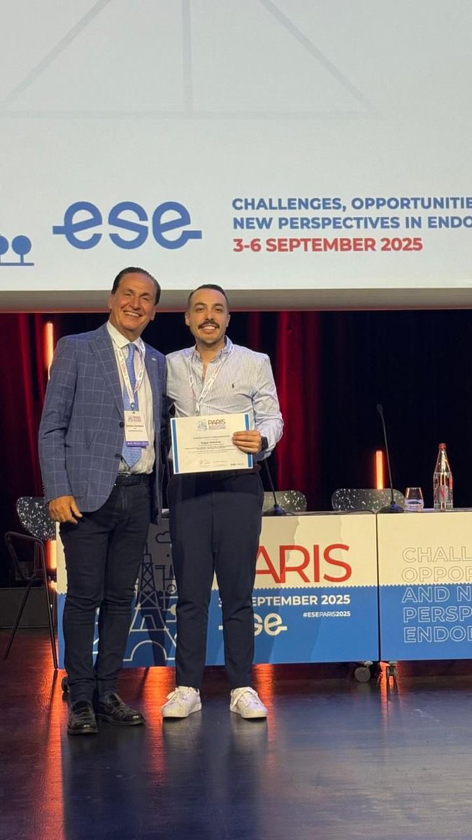 Nuestra comunidad universitaria sigue brillando en todo el mundo.

El Dr. Edgar Sánchez González, recién egresado de la Especialidad en Endodoncia del <a href="/OficialCUCS/">CUCS</a>, obtuvo el Primer Lugar en el Congreso Europeo de Endodoncia, el foro más prestigioso del mundo en su especialidad.