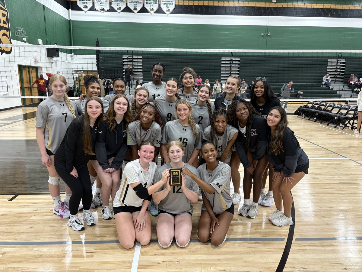 Mansfield_Vball's tweet photo. Love this group! Our JV went 3-1 today at the Birdville JV Jam (losing to Aledo but defeating MacArthur, Cleburne, and Northwest in the finals) and came home as Silver Bracket Champions! 🐯🏐 #mhsvb2025 #sofuntowatch #gladtheyareours #futureisbright https://t.co/ZIVFXGhCRH