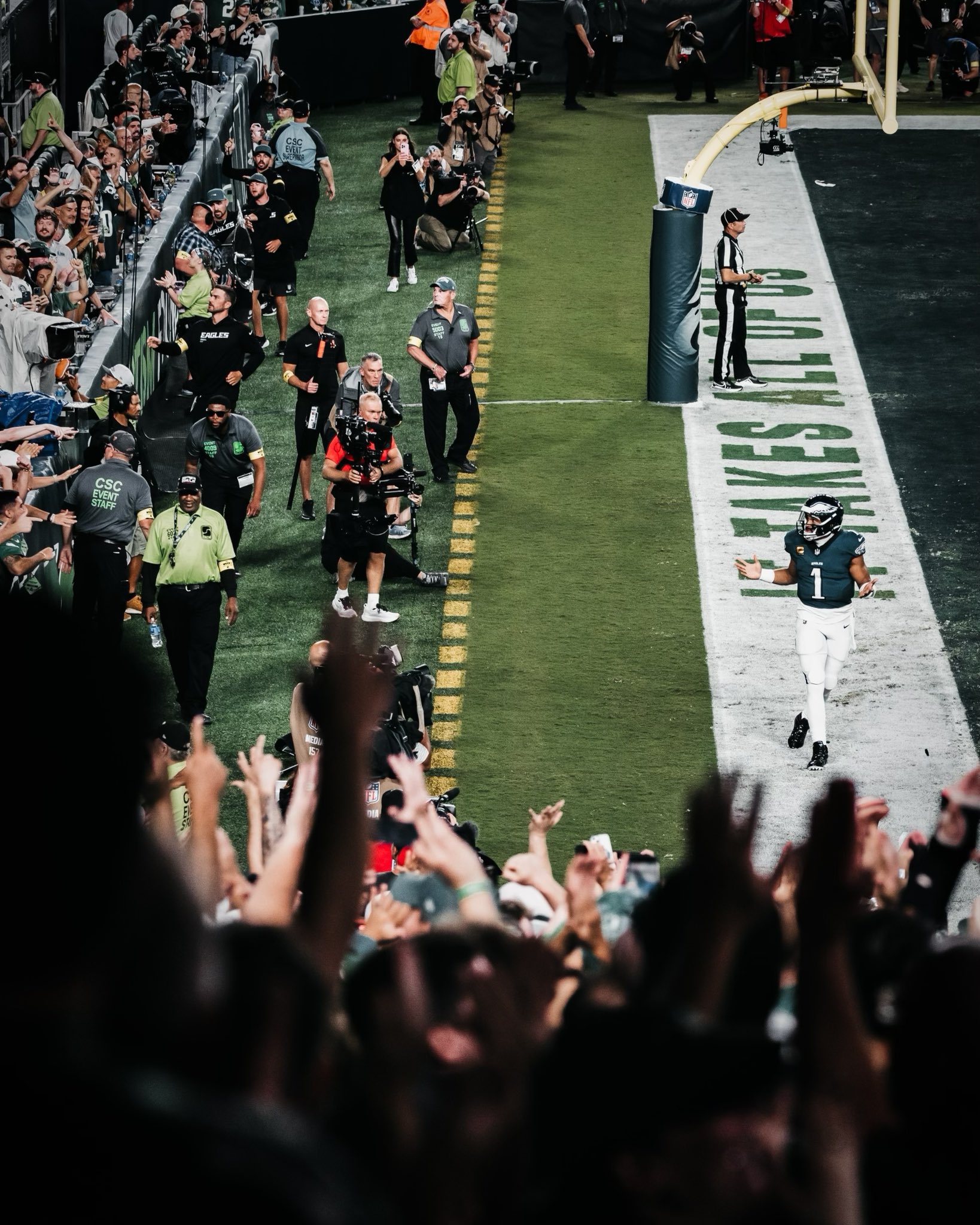 G0MvsxOWIAAyoWf?format=jpg&name=large