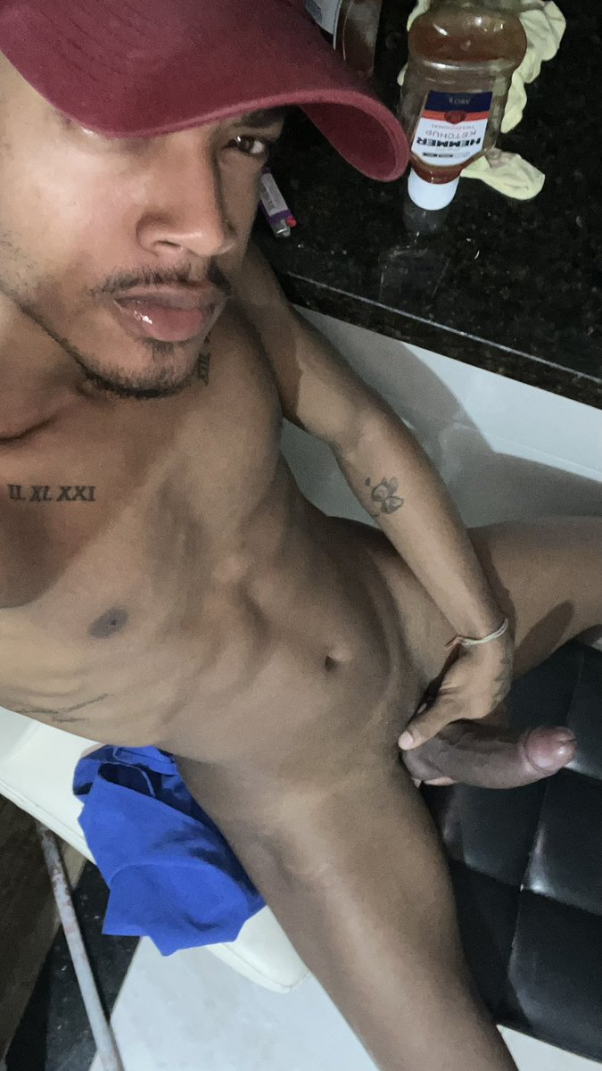 A carinha / o piruzão 
Novidade  no privacy.com.br/checkout/thede…🍆💦