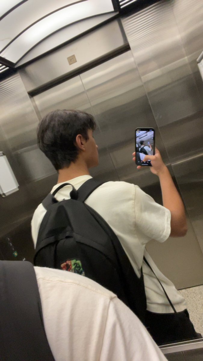 itzs8_'s tweet image.