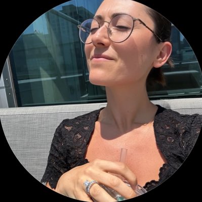 Alex M Petrakieva tweet media