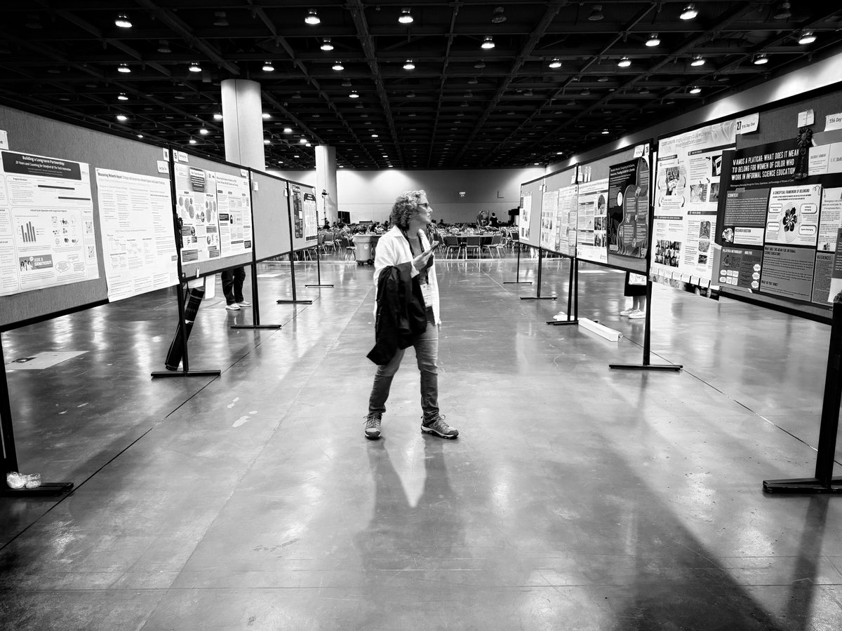 FanuelMuindi's tweet image. Planetary Health Action Fair @ScienceCenters hosted by Seeding Action in monochrome. #scicomm #civicscience thx @theplenary for sharing insights!
