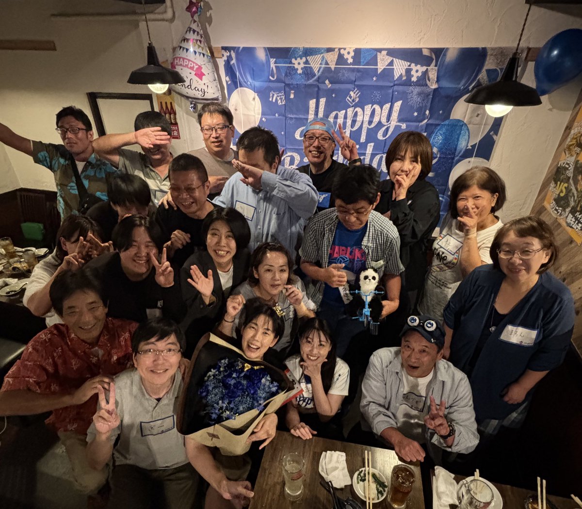 今年も誕生日会開催できました🎂
だいすきな部員に直接祝ってもらえて本当に幸せです🙂‍↕️❣️

芸歴6年目。ここまでめげずに頑張れてるのは確実に部員のおかげだ😌

出会ってくれて本当にありがとう🥰

#さとゆり監督誕生祭2025
#ブランド品のないキャバ嬢みたいってマネージャーにいじられた
#最高っ