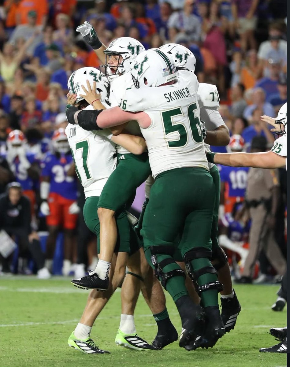The first Florida school not named “Miami” or “Florida State” to snag a dub from the Swamp since 1938 Stetson. 🏈