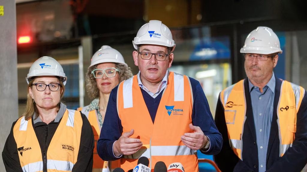 Melbourne property much cheaper than Adelaide and Brisbane for the first time.
Hard to explain without Covid luncacy + and very bad governance that could soon trigger departure of major businesses and talented people. 
theaustralian.com.au/nation/covid-l…