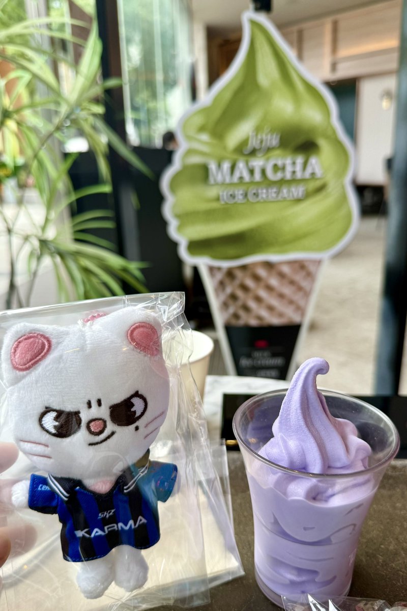 오늘도 지니렛이랑 먹방하러 (ꔷ̥̑.̮ꔷ̥̑)